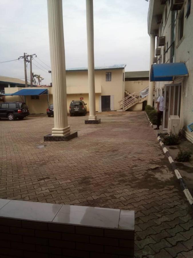 Senators Suites And Towers Hotel Omole Luaran gambar