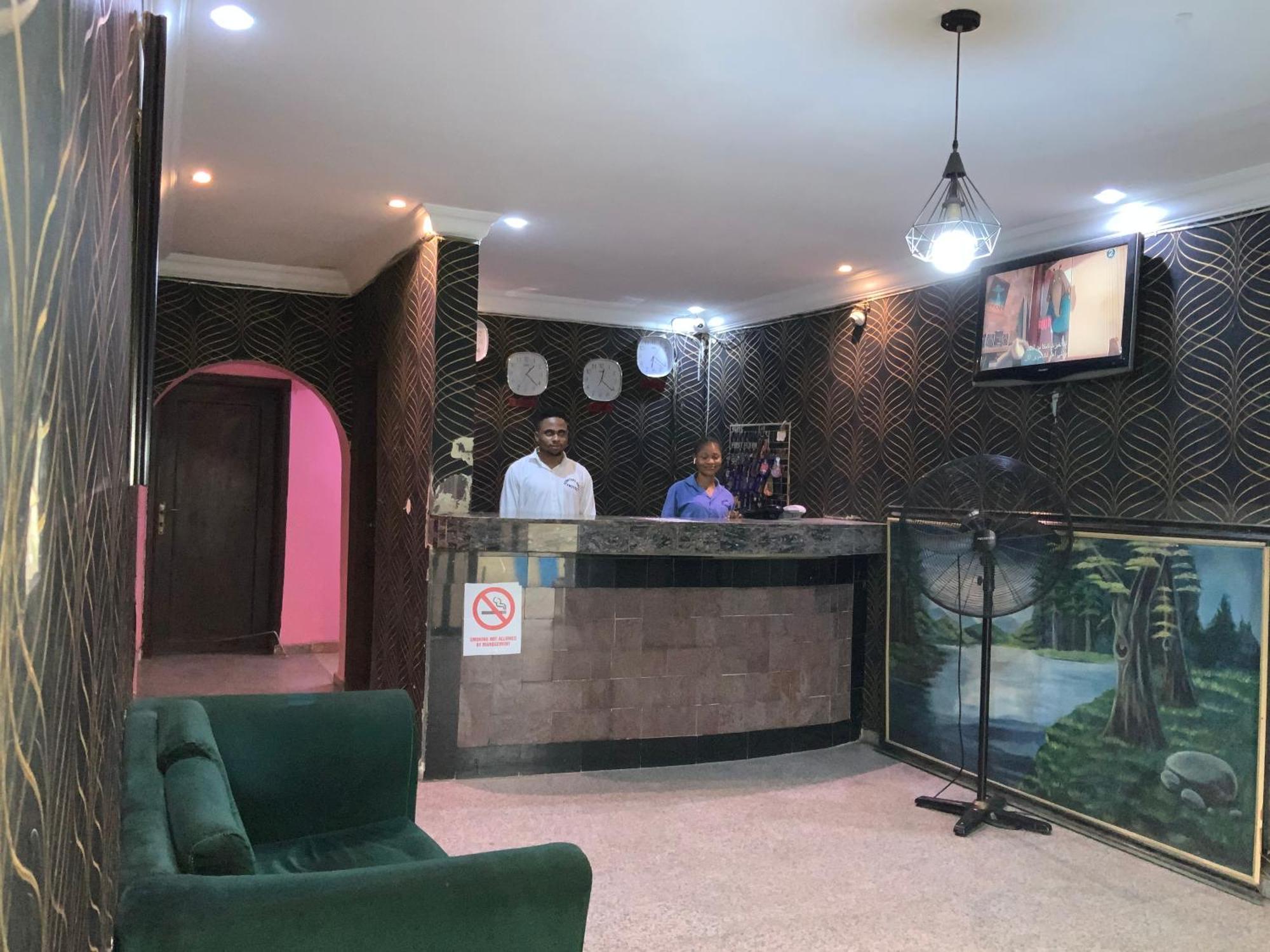 Senators Suites And Towers Hotel Omole Luaran gambar