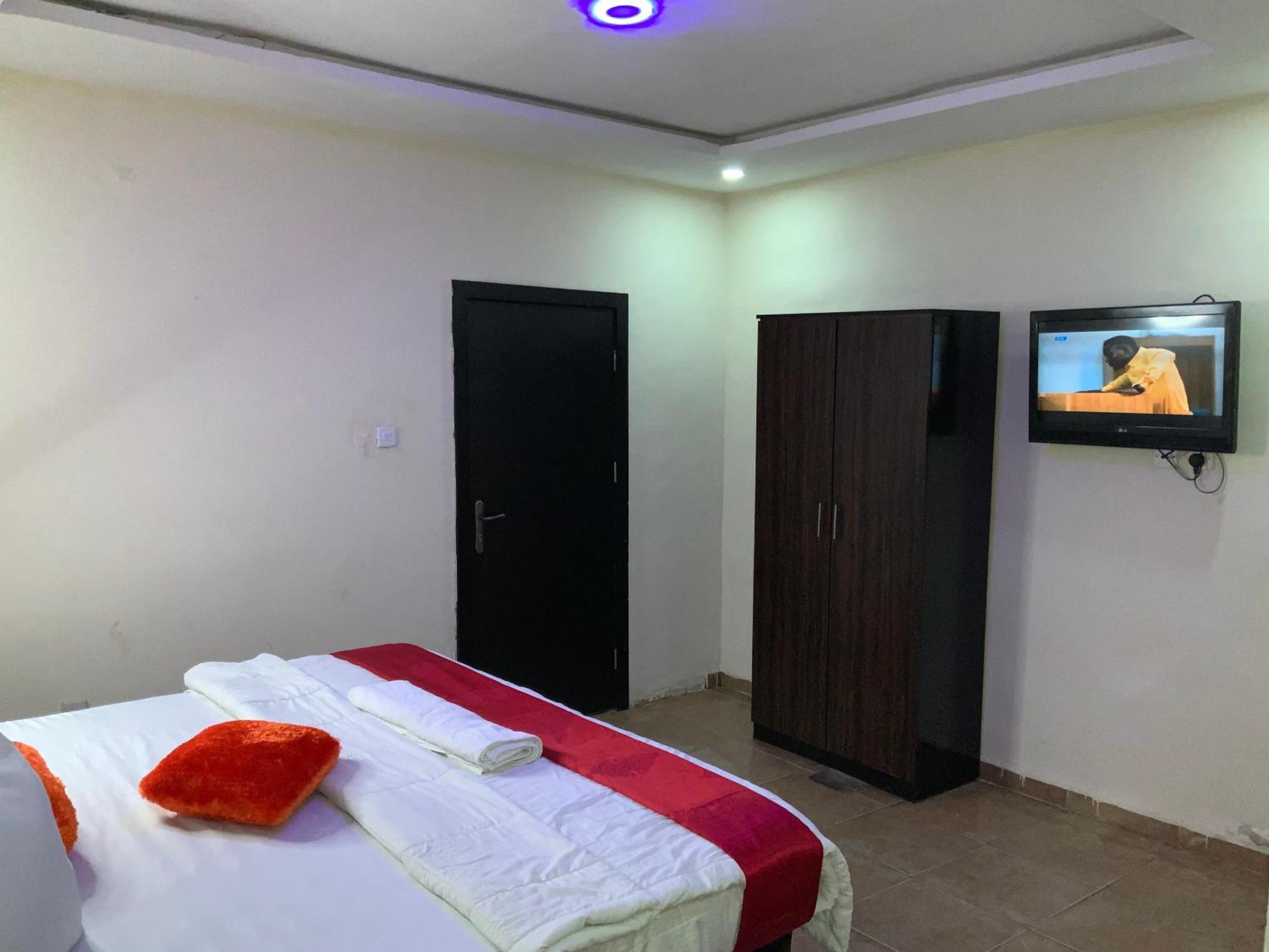 Senators Suites And Towers Hotel Omole Luaran gambar